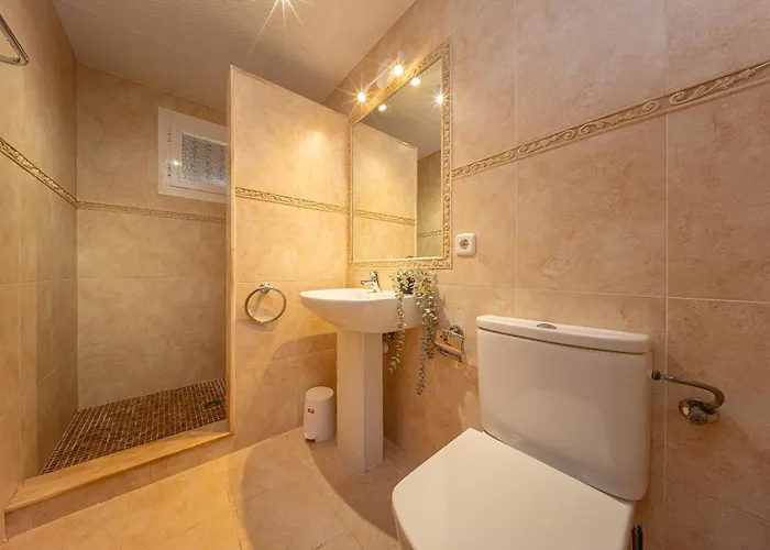 El By Homevillas360 *